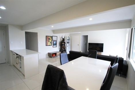 Photo of property in 4 Santiago Crescent, Unsworth Heights, Auckland, 0632