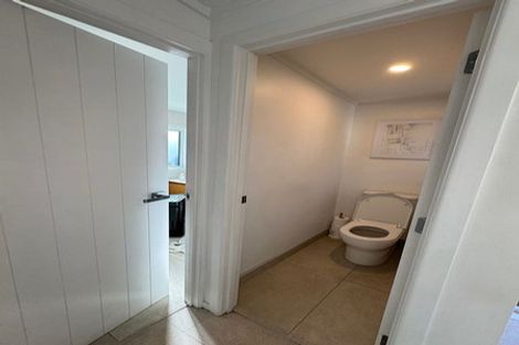 Photo of property in 55 Sunset Road, Totara Vale, Auckland, 0632