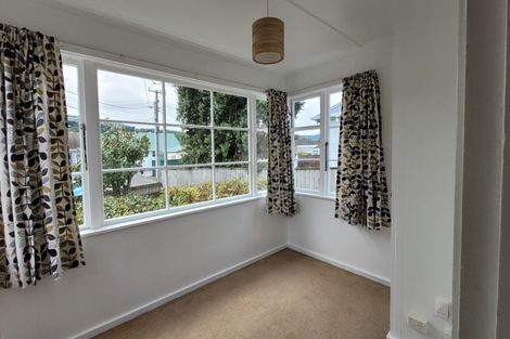 Photo of property in 3 Bryant Grove, Taita, Lower Hutt, 5011