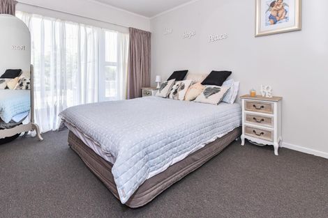 Photo of property in 2e Fraser Road, Papatoetoe, Auckland, 2025