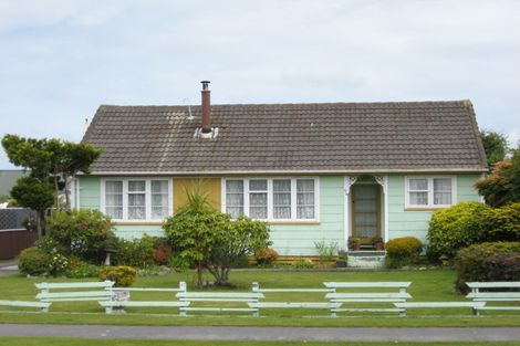 Photo of property in 56 Domett Street, Westport, 7825