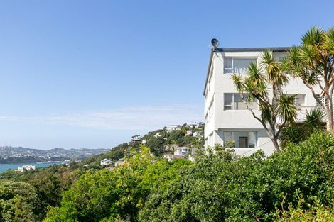 Photo of property in Grafon Court Flats, 5/53 Grafton Road, Roseneath, Wellington, 6011