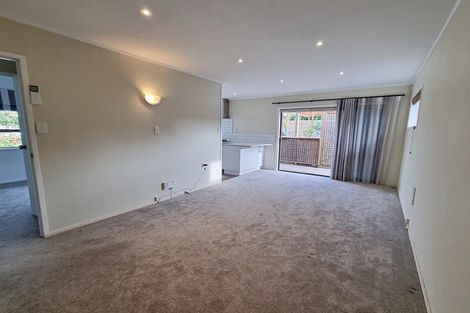 Photo of property in 9b Thorburn Avenue, Red Beach, 0932