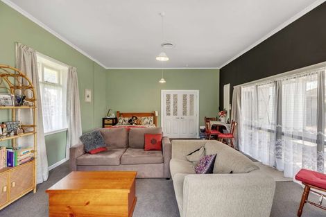 Photo of property in 404 Tremaine Avenue, Takaro, Palmerston North, 4412