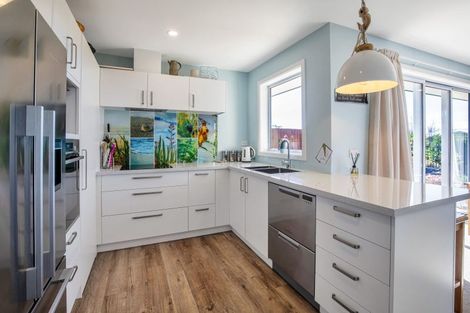 Photo of property in 9 Andesite Drive, Rolleston, 7614