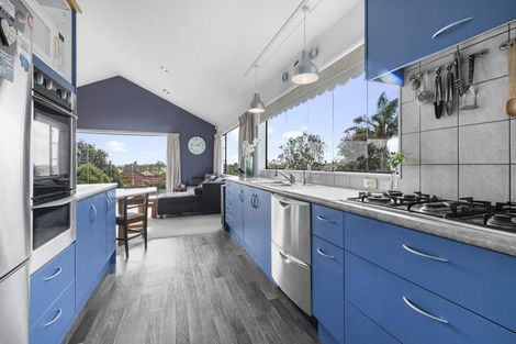 Photo of property in 39 Alec Craig Way, Gulf Harbour, Whangaparaoa, 0930