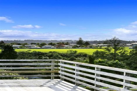 Photo of property in 62 Kia Ora Road, Beach Haven, Auckland, 0626