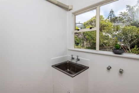 Photo of property in 20 Horokiwi Road West, Newlands, Wellington, 6037