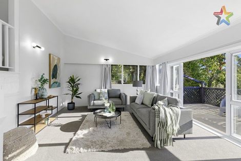Photo of property in 84 Holborn Drive, Stokes Valley, Lower Hutt, 5019