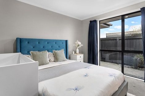 Photo of property in 29 Mataroa Place, Parklands, Christchurch, 8083