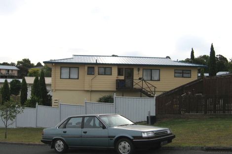 Photo of property in 4 Mona Vale, West Harbour, Auckland, 0618