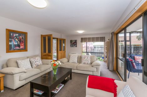 Photo of property in 8 Herbs Place, Cashmere, Christchurch, 8022