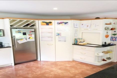 Photo of property in 4 Gracechurch Drive, Flat Bush, Auckland, 2016