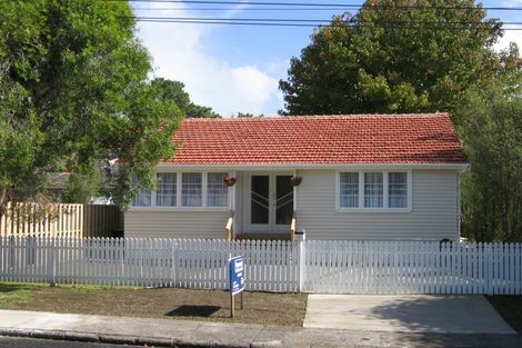 Photo of property in 50 Daytona Road, Henderson, Auckland, 0610