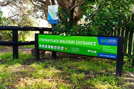 Photo of property in 20 Cynthia Place, Baylys Beach, Dargaville, 0377