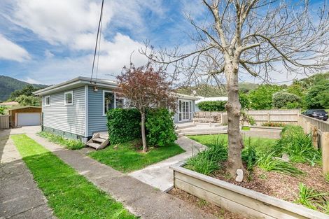 Photo of property in 9 Clarkes Crescent, Paekakariki, 5034