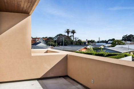 Photo of property in 19 Mccarthy Street, Hawera, 4610