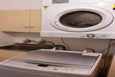 Photo of property in 9 Highbury Road, Highbury, Wellington, 6012