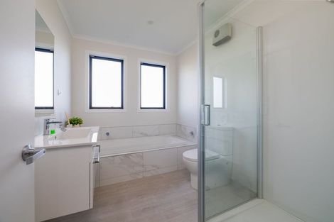 Photo of property in 13 Holmes Hanover Lane, Halswell, Christchurch, 8025