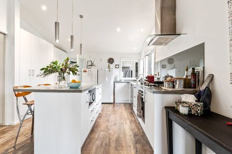 Photo of property in 432 Whangaparaoa Road, Stanmore Bay, Whangaparaoa, 0932