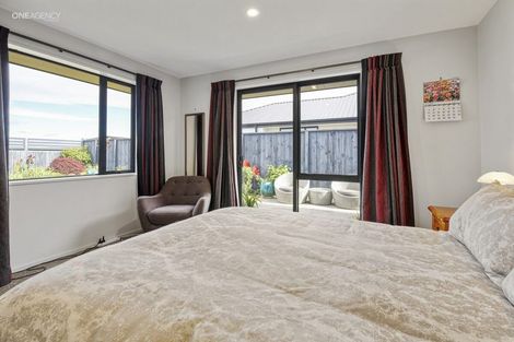 Photo of property in 43 Westpark Boulevard, Rangiora, 7400