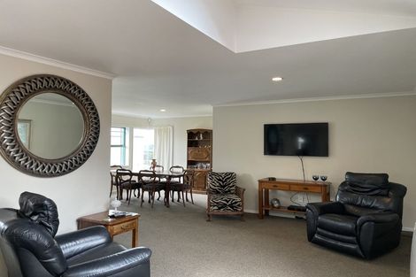 Photo of property in Mt Carmel Mews, 9u1 Arawa Road, Hataitai, Wellington, 6021