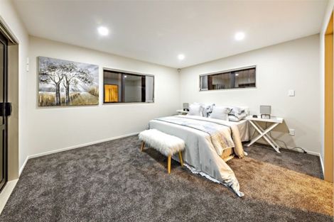 Photo of property in 27a Dreadon Road, Manurewa, Auckland, 2102