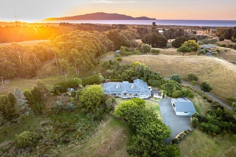 Photo of property in 358 Ngarara Road, Waikanae, 5391
