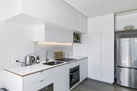 Photo of property in 4 Te Ara O Paetutu, Petone, Lower Hutt, 5012