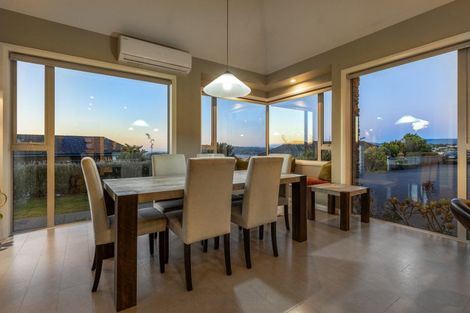 Photo of property in 18 Kahurangi Heights, Aotea, Porirua, 5024