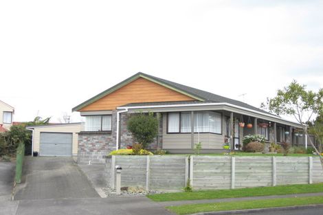 Photo of property in 22 Poplar Grove, Whalers Gate, New Plymouth, 4310