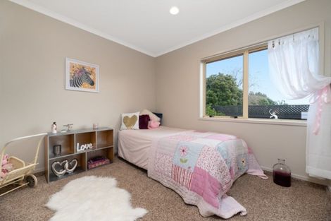 Photo of property in 12 Kestrel Avenue, Welcome Bay, Tauranga, 3112