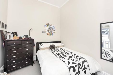 Photo of property in 23 Portland Crescent, Thorndon, Wellington, 6011