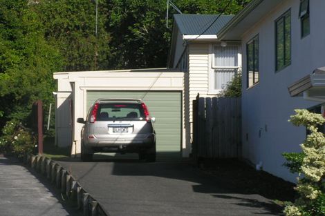 Photo of property in 2/28 Becroft Drive, Forrest Hill, Auckland, 0620
