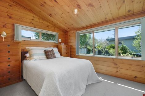 Photo of property in 771 East Coast Road, Northcross, Auckland, 0630