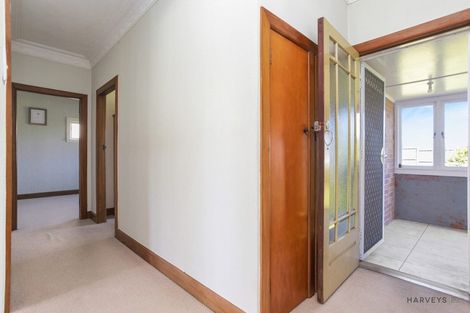 Photo of property in 30 Pleasant Road, Glen Eden, Auckland, 0602