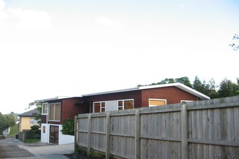 Photo of property in 129 Reeves Road, Pakuranga Heights, Auckland, 2010