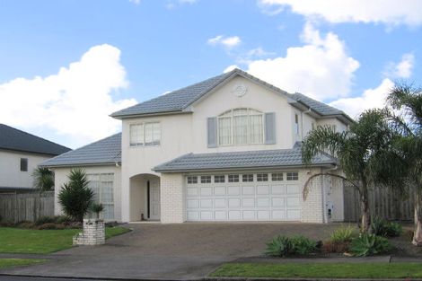 Photo of property in 11 Claremont Way, East Tamaki Heights, Auckland, 2016