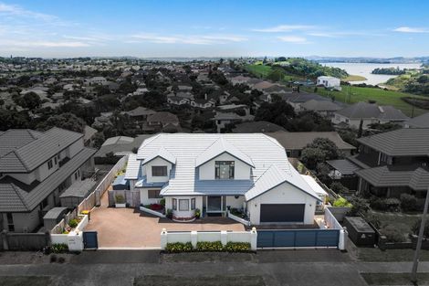 Photo of property in 216 Whitford Road, Shamrock Park, Auckland, 2016