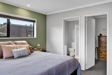 Photo of property in 6 Montague Grove, Stratford, 4332