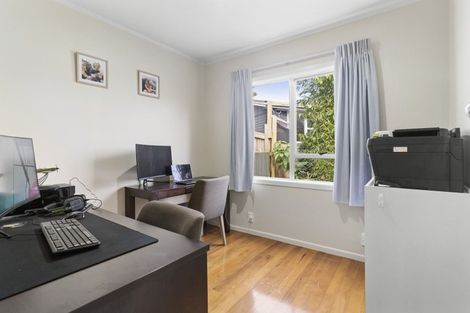 Photo of property in 25 Coroglen Avenue, Birkenhead, Auckland, 0626