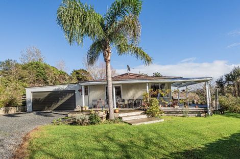 Photo of property in 4 Paparoa Station Road, Paparoa, 0571