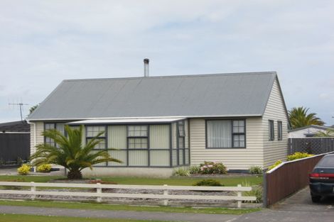 Photo of property in 58 Domett Street, Westport, 7825