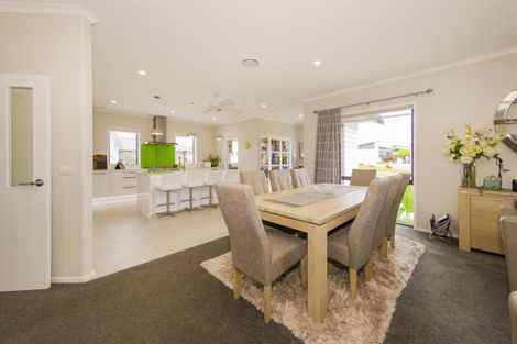 Photo of property in 3 Roseberry Place, Whitianga, 3510
