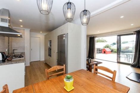 Photo of property in 16 Rewa Street, Inglewood, 4330