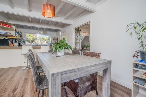 Photo of property in 2/132 Nile Road, Milford, Auckland, 0620
