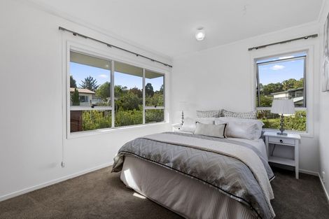 Photo of property in 2/22 Peach Road, Glenfield, Auckland, 0629