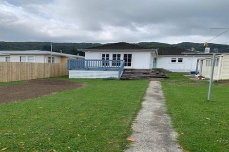Photo of property in 22 Hay Street, Wainuiomata, Lower Hutt, 5014