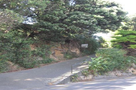 Photo of property in 68a Nevay Road, Karaka Bays, Wellington, 6022