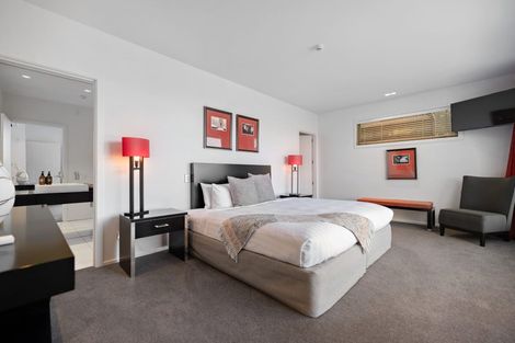 Photo of property in 6 Lordens Place, Fernhill, Queenstown, 9300